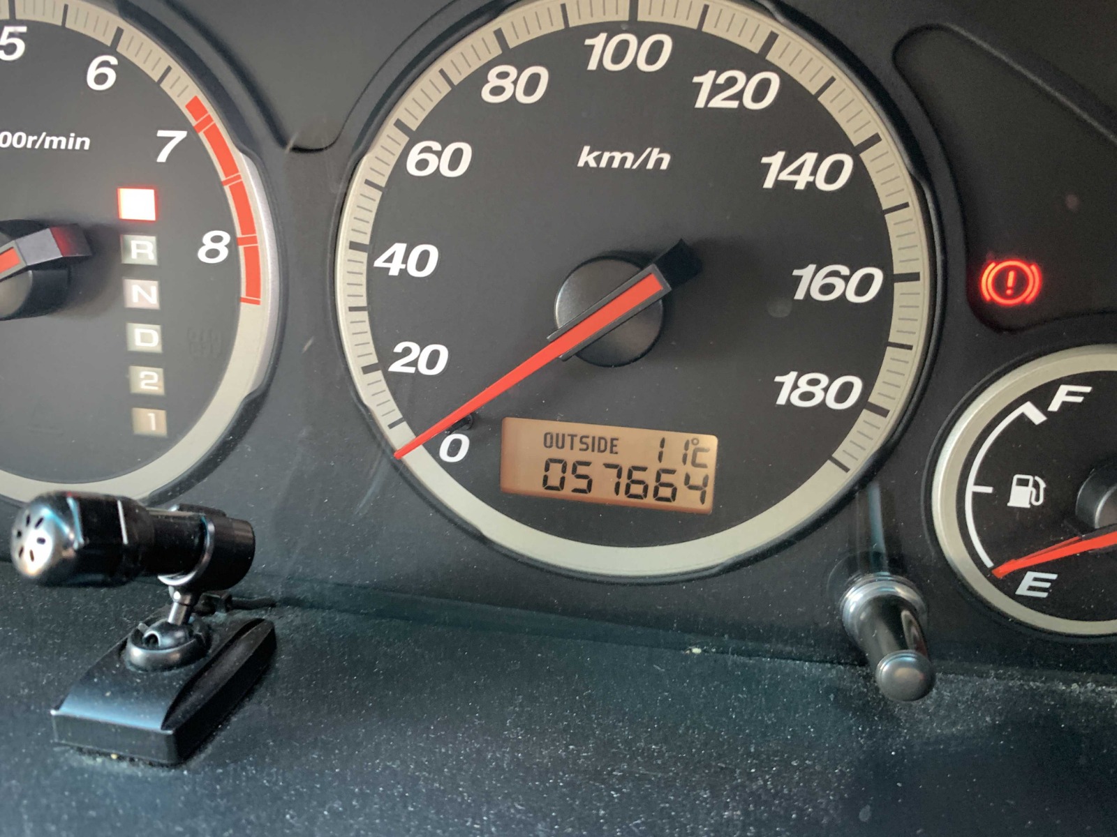 2001 Honda CR-V RHD — Silver: odometer showing 57,664 km