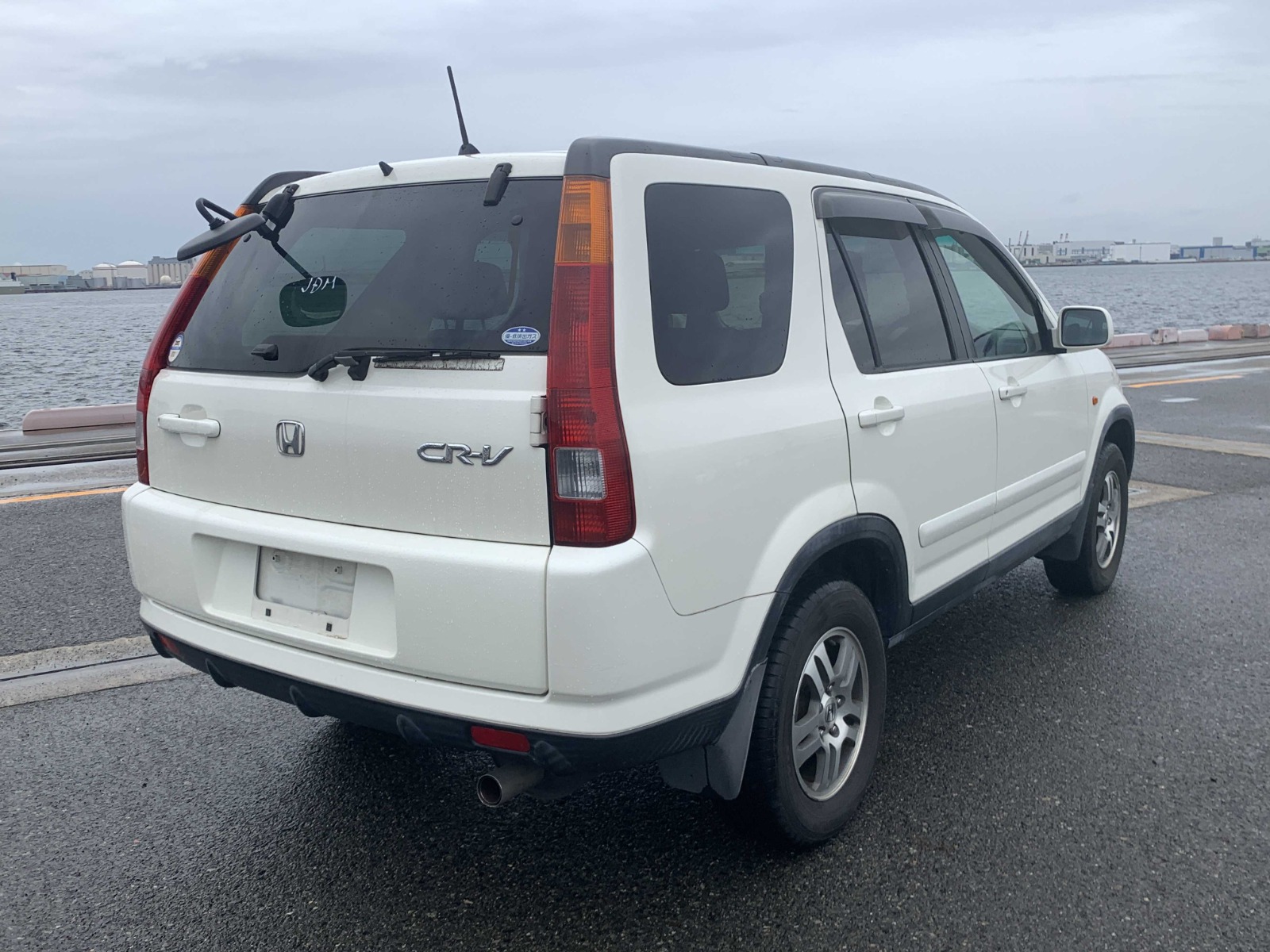 2002 Honda CR-V RHD — White: rear exterior