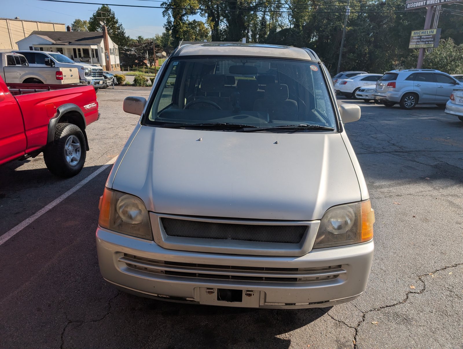 1998 Honda StepWagon RF1: front exterior