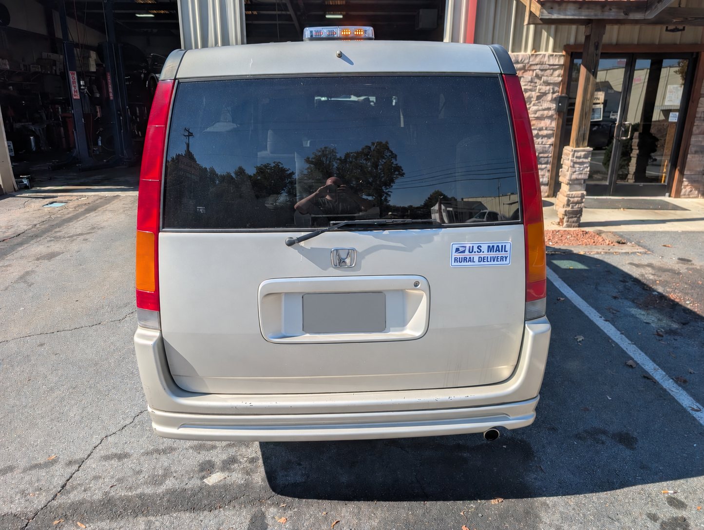 1998 Honda StepWagon RF1: rear exterior