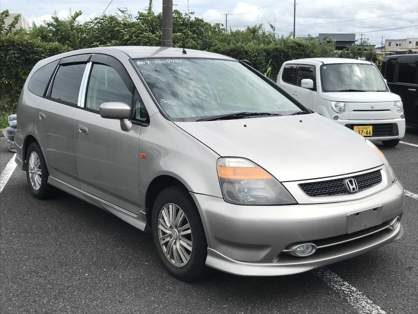 2001 Honda Stream iS RHD: front exterior