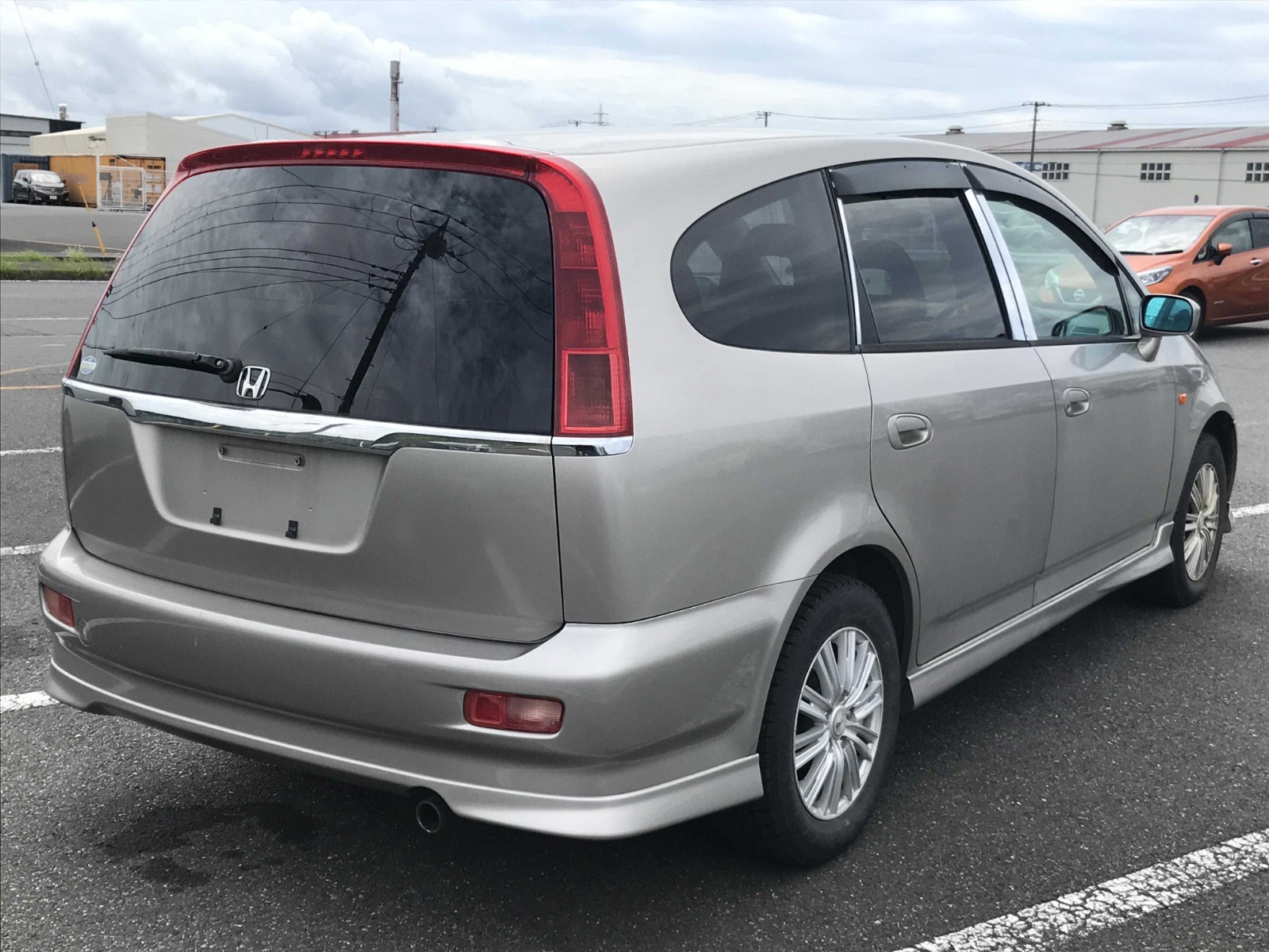 2001 Honda Stream iS RHD: opposite rear exterior