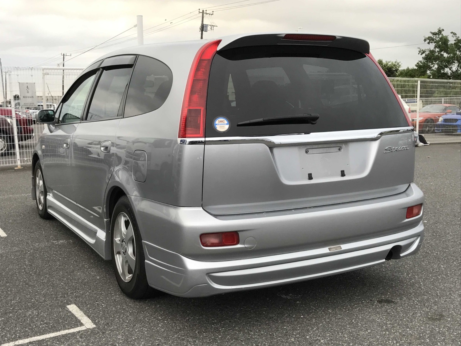 2001 Honda Stream iL